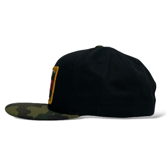 Hecho en Mexico Eagle Embroidered Snapback Cap, Flat Brim Black/Camo - Picture 4 of 7